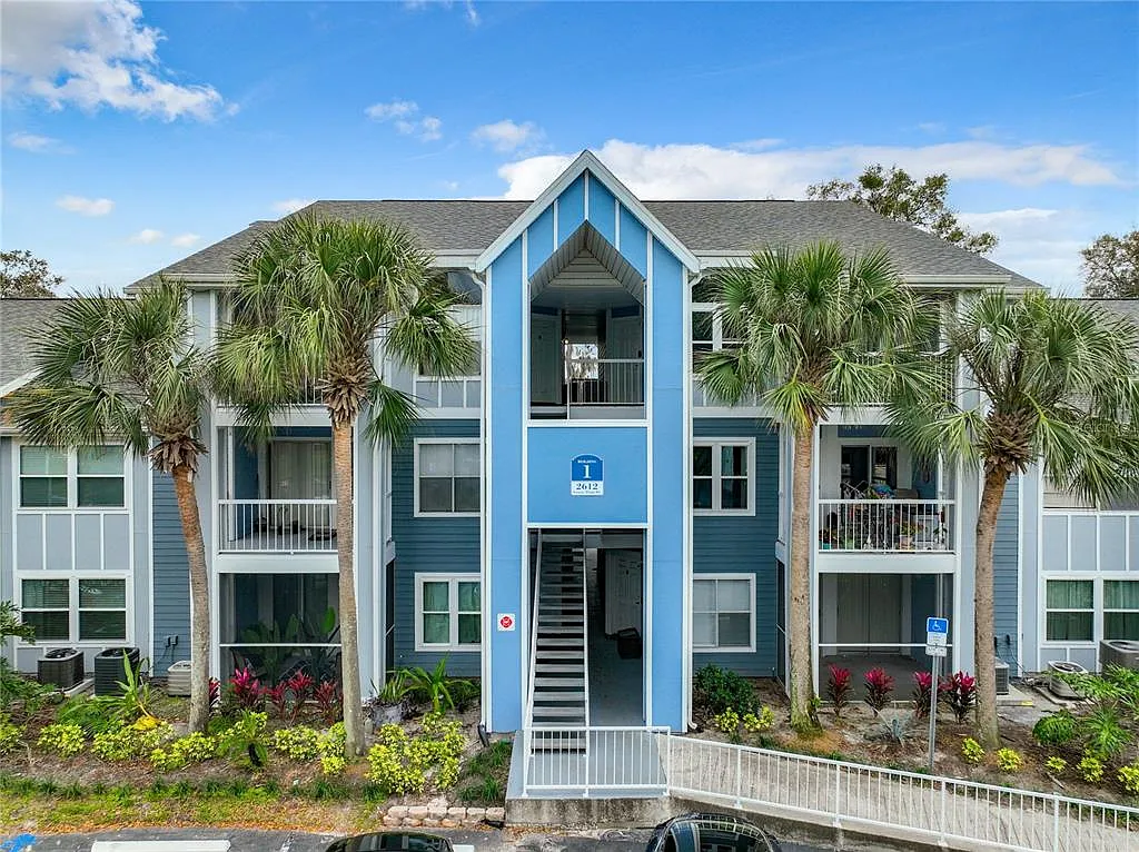 1 bed, 1.0 bath, 648 sqft, $1,675 — Photo 2