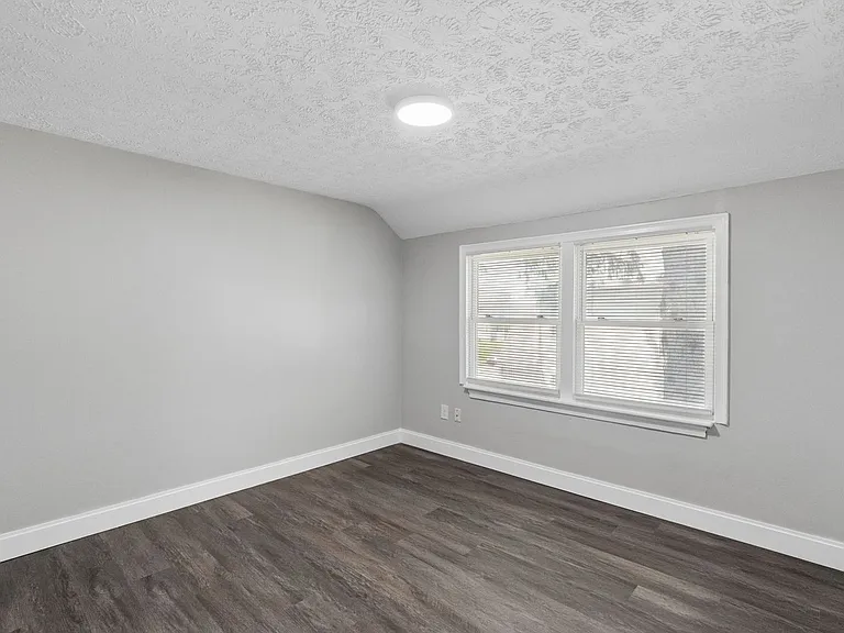1272-1274 E 21st Ave — Photo 7