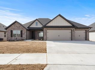 2005 Abbott Ln, Pea Ridge, AR 72751