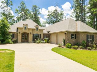 8 Gleneagles Dr, Hattiesburg, MS 39401