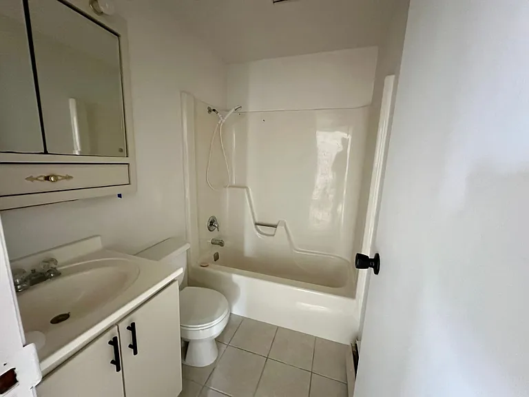 3509 S West Ave — Photo 19