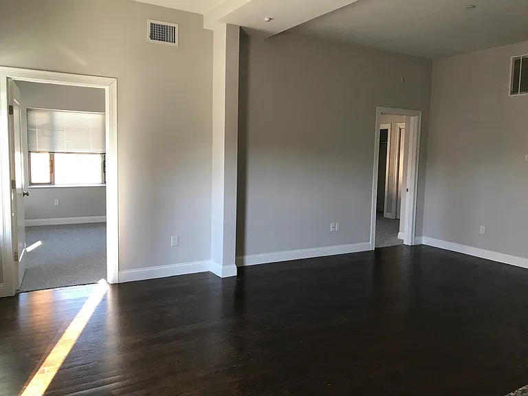 11 Merrymount Rd #1R — Photo 8