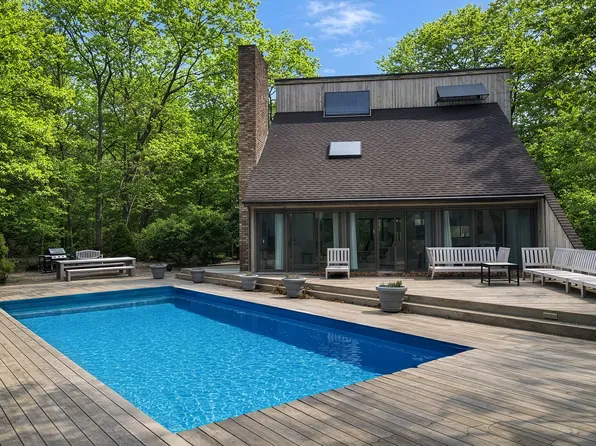 669 Hands Creek Rd, East Hampton, NY 11937