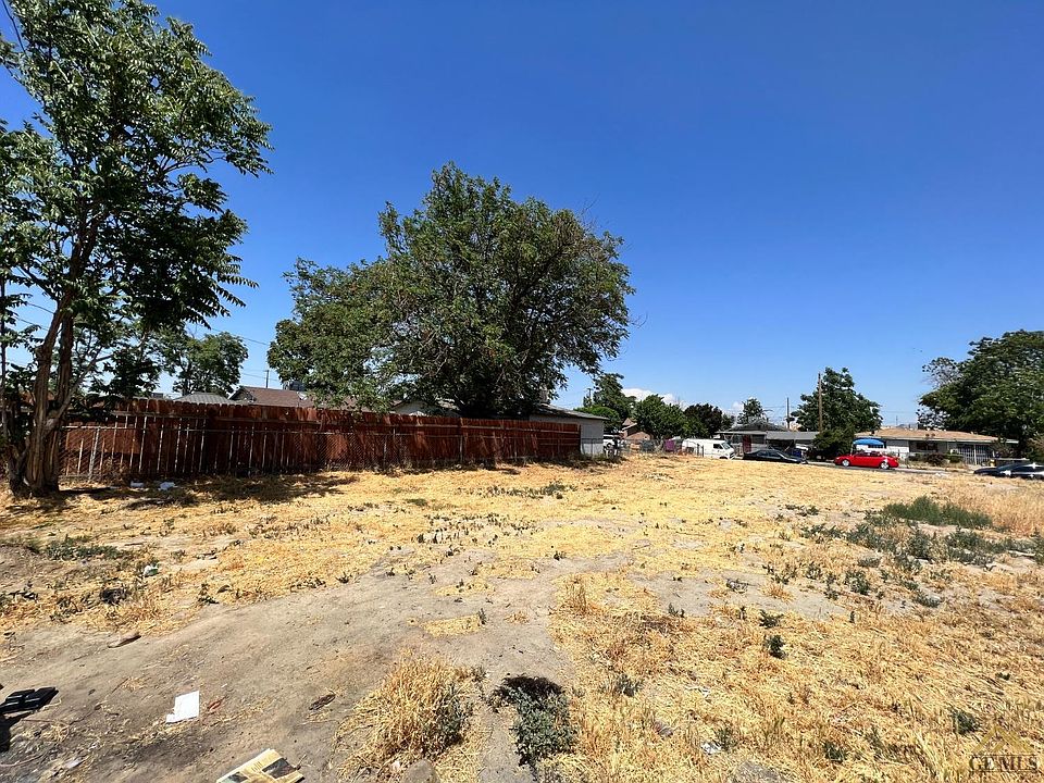 122 Clifton St, Bakersfield, CA 93307 Zillow