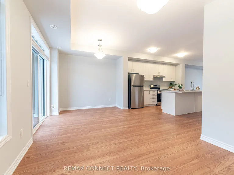 1028 Dyas Ave — Photo 9