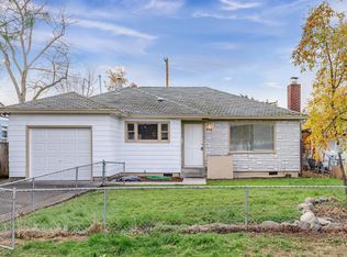 908 Beekman Ave, Medford, OR 97501