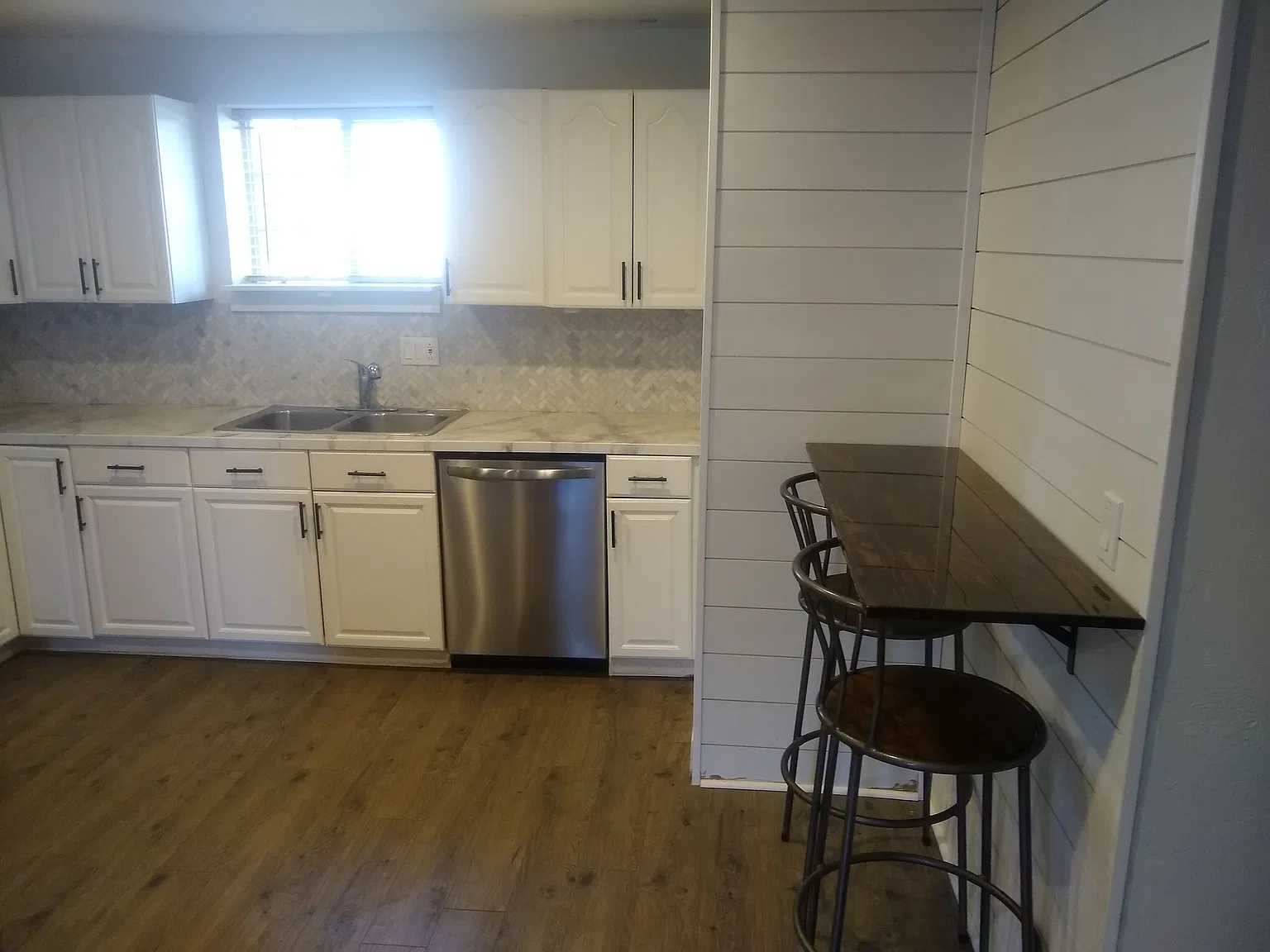 2 bed, 1100 sqft, $1,400 — Photo 1