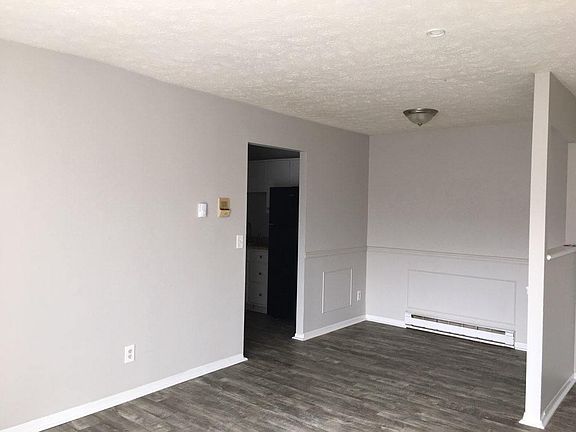 3rd image of 2850 Harrison Ave #9
