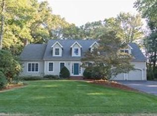 35 Carlgate Rd, North Attleboro, MA 02760