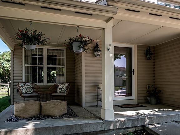 2nd image of 144 Saddle Creek Ln
