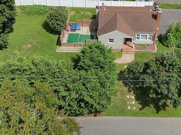 4th image of 97 Corey Avenue