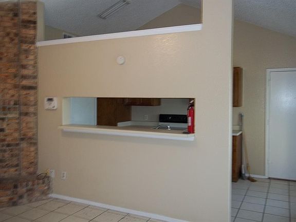 3rd image of 1757 Carrington Dr