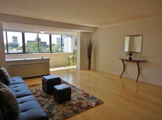 6 Whittier Pl APT 4R, Boston, MA 02114