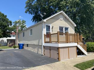 87 Monmouth Ave, Middletown, NJ 07748