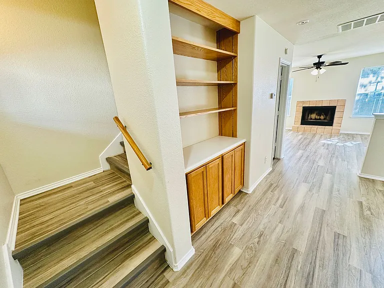8814 Schick Rd — Photo 15
