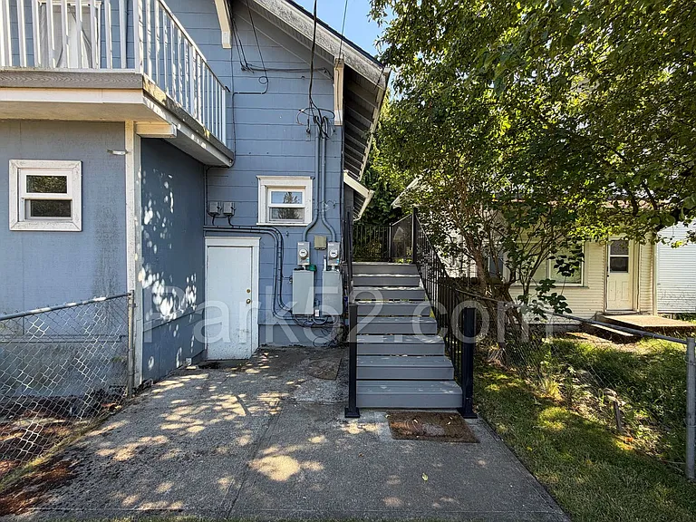 1711 S 9th St #B — Photo 16