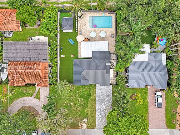 2nd image of 430 Forrest Dr
