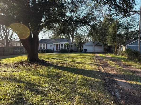 1141 Waller Ave, Bossier City, LA 71112