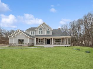 2 Ashley Ct, Northport, NY
