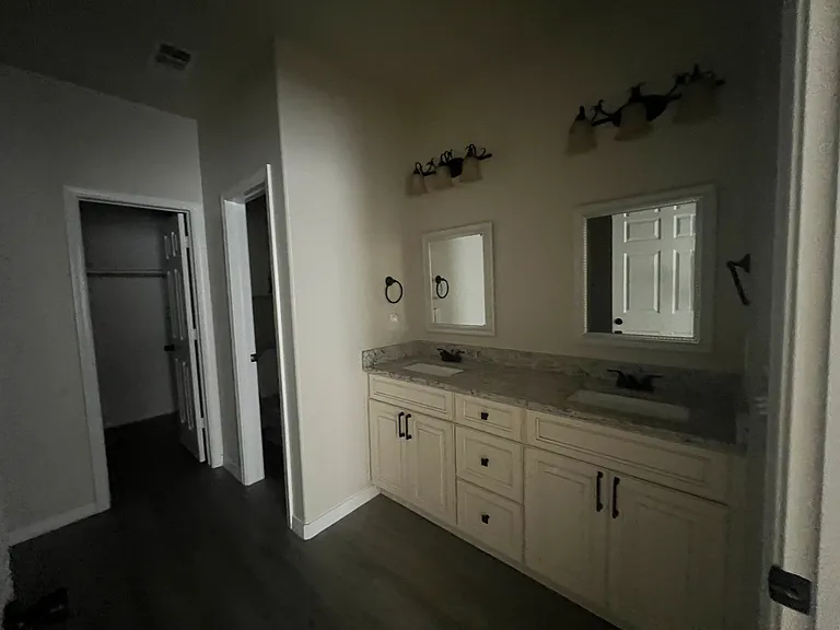 5573 Mars Ave — Photo 6