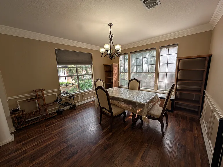 9910 Jasmine Creek Dr — Photo 7