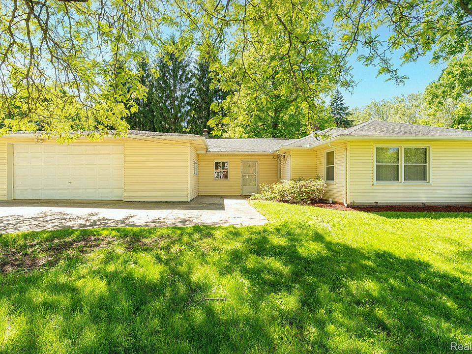 1st image of 426 Driftwood Ave