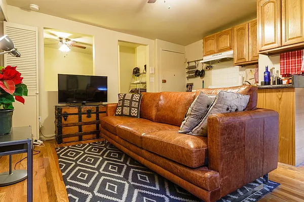 Rented by Jack B Shapiro | media 16