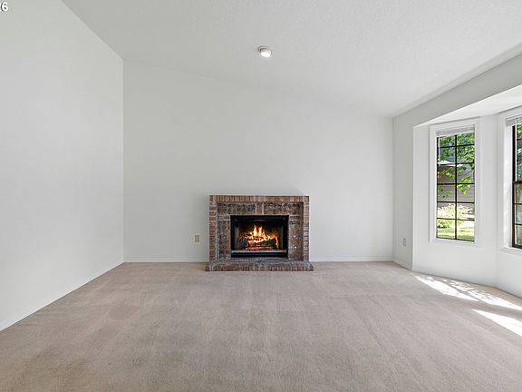 4th image of 383 NW 140th Pl