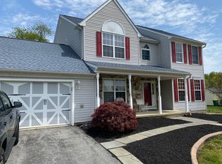 38 Silver Lake Dr, Middletown, DE 19709