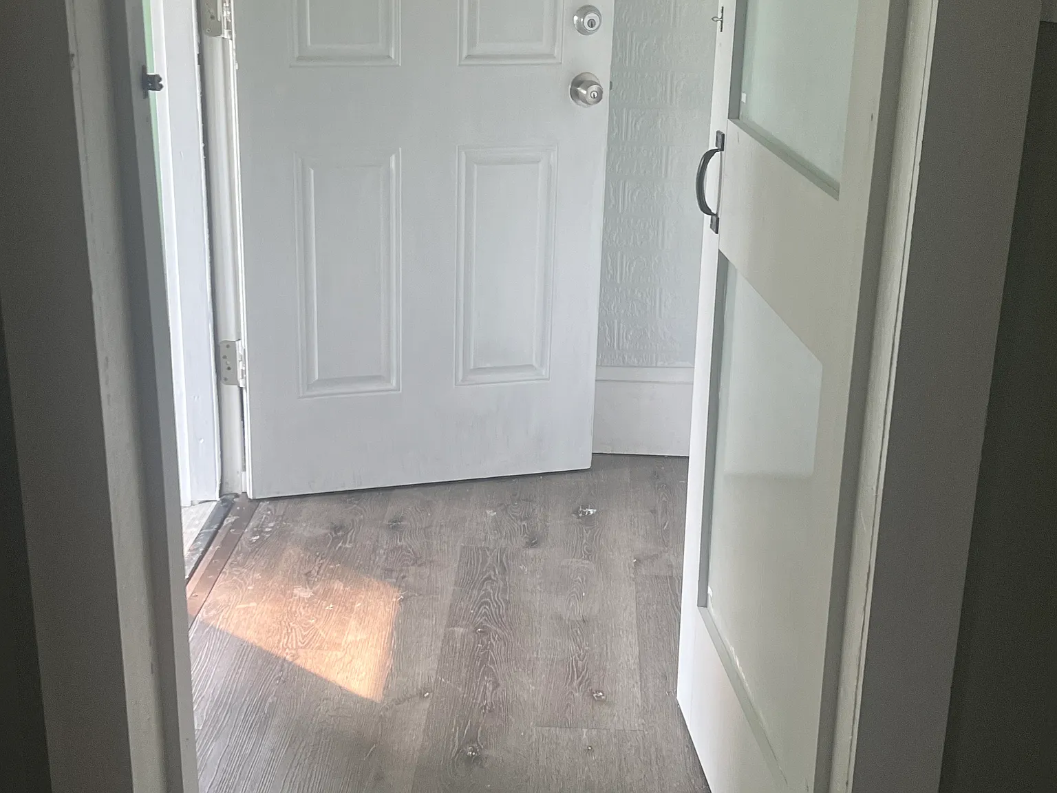 2 bed, 950 sqft, $1,160 — Photo 2
