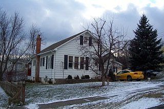 2nd image of 17 Grant Ave