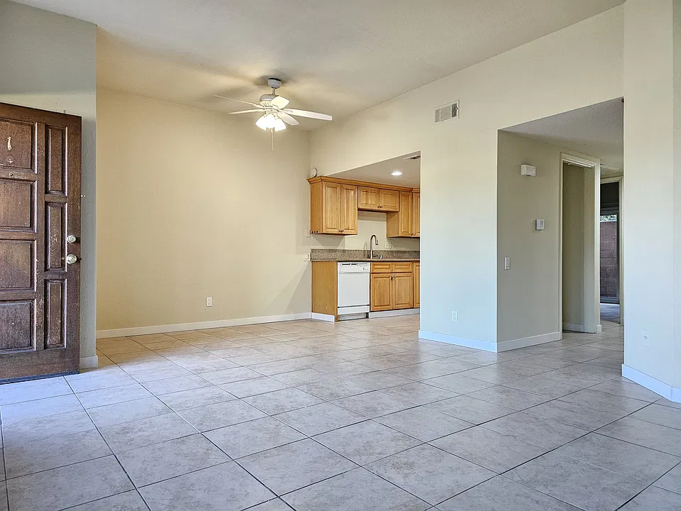 5761 Burnham Ave #1