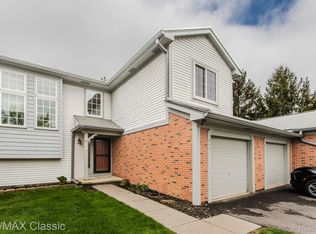 514 Winwood Cir, Walled Lake, MI 48390
