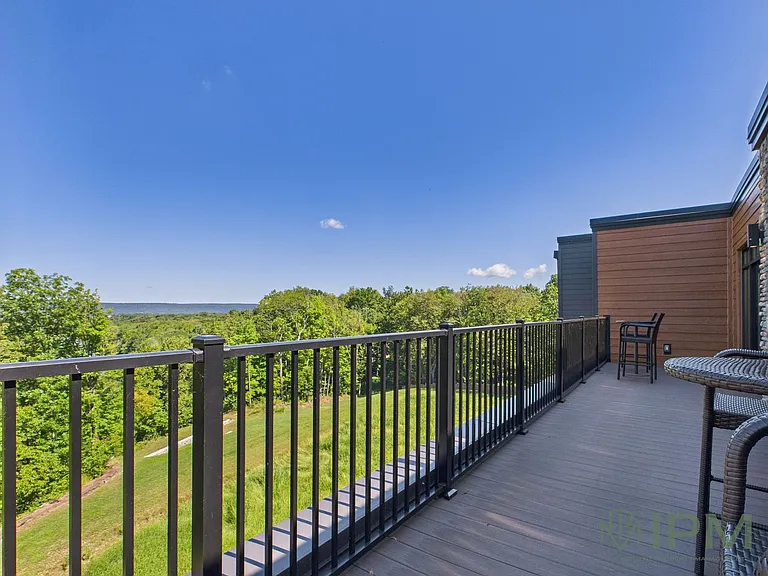 The Flats at Hampden — Photo 40