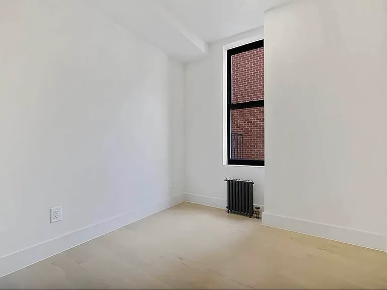 301 W 22nd St #56A — Photo 4