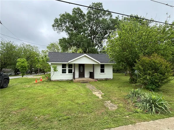 408 N West Ave, Lincoln, AR 72744