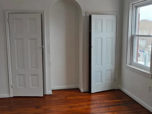 2822 W Girard Ave Floor 3, Philadelphia, PA 19130