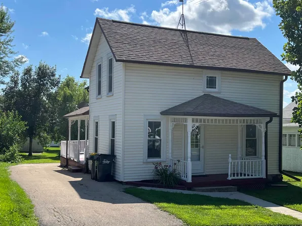 408 S Madison St, Elizabeth, IL 61028