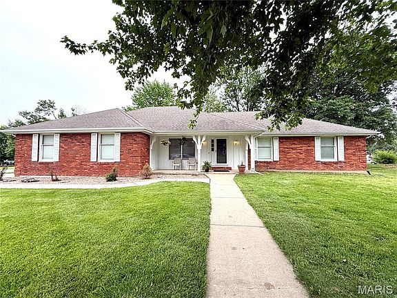 5th image of 117 Sharon Dr