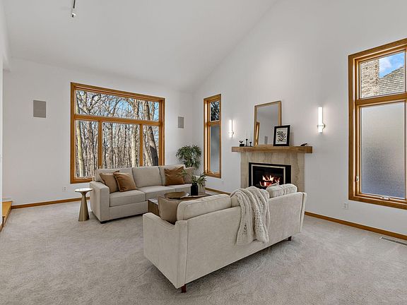 3rd image of 7993 Ranchview Ln N