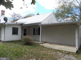 18918 Longmeadow Rd #B, Hagerstown, MD 21742