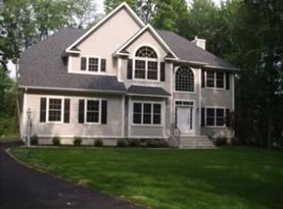 10 Alfreda Rd, Wappingers Falls, NY 12590