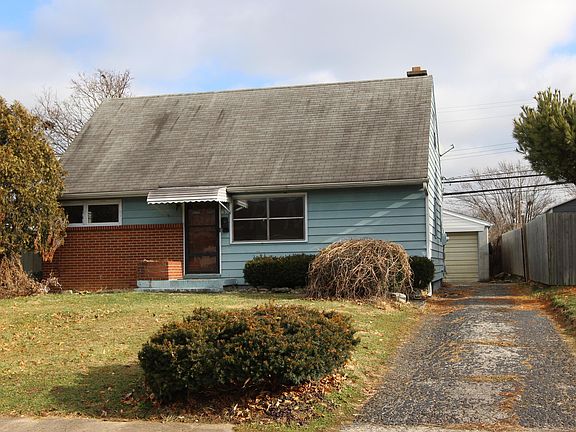 2nd image of 632 Savannah Dr