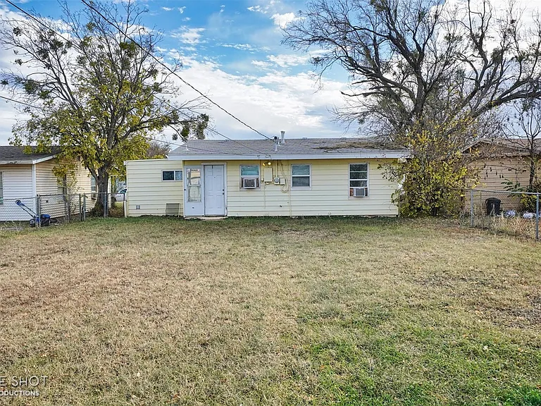 1234 S Crockett Dr — Photo 28