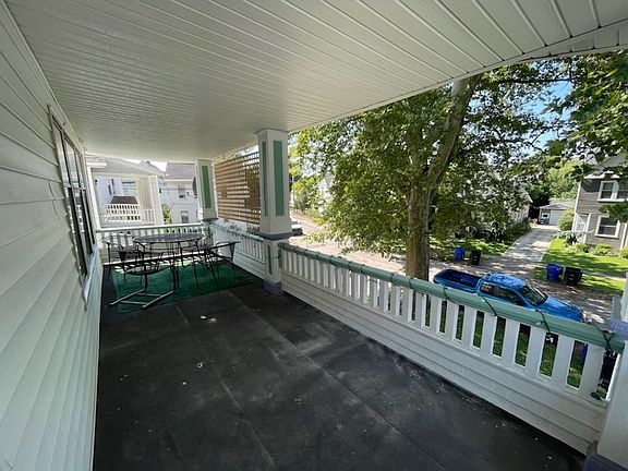 Private upstairs balcony