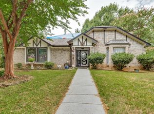 2904 Pitkin Dr, Arlington, TX 76006