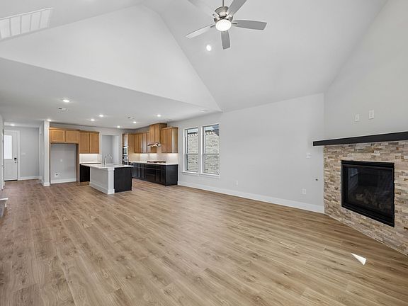 4th image of 2206 Terllingua Dr