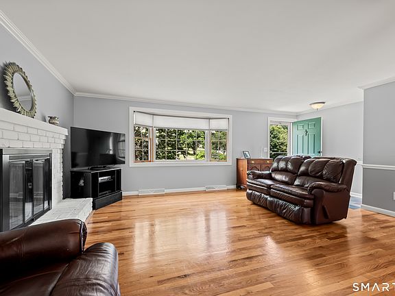 5th image of 1611 Shepard Avenue