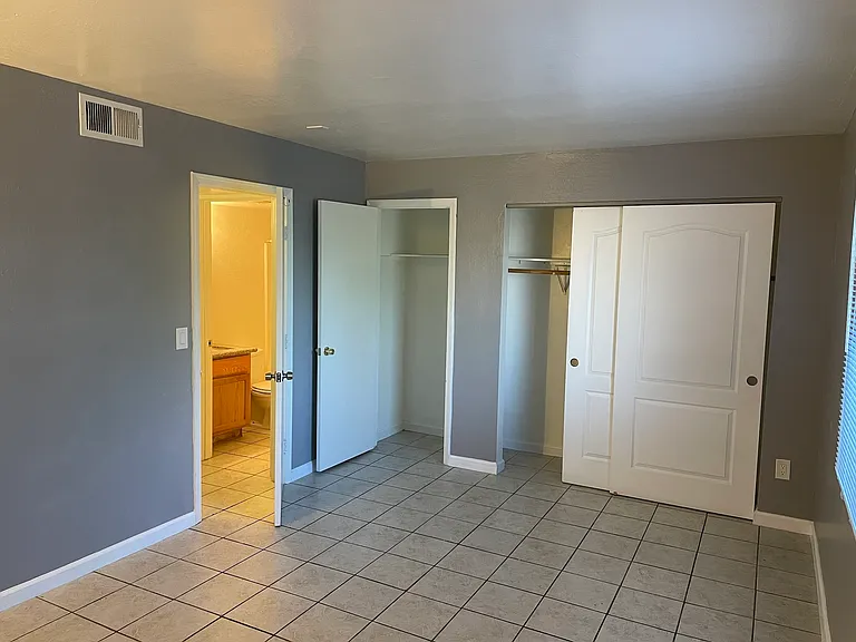 602 E Townley Ave — Photo 10