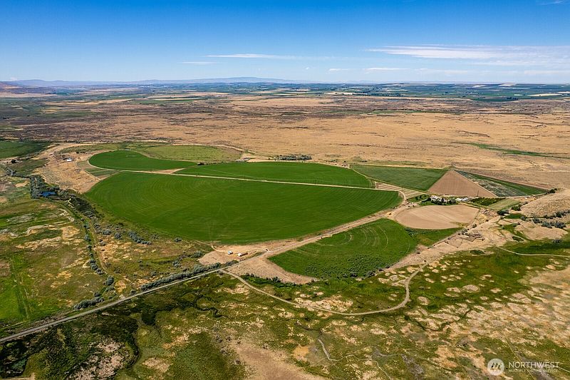 3rd image of 615 S OBrian Road